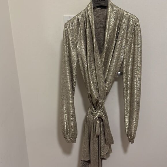 PatBo Metallic Cara Lame Wrap Mini Dress. Gold/Silver. Size XS. - Picture 6 of 9